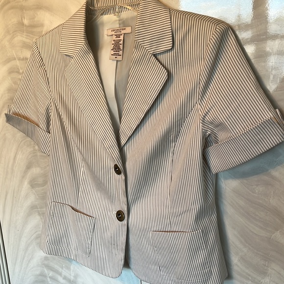 💖 3/$15 Covington Petite Short Sleeve Jacket - Picture 3 of 6